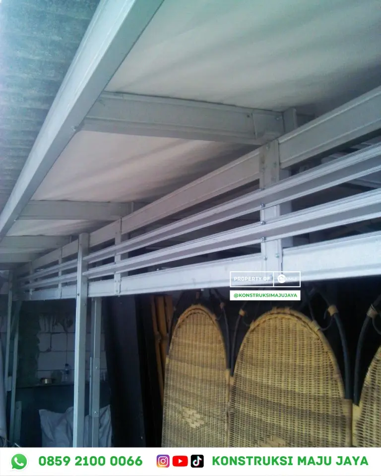 Hasil Akhir & Inspeksi Celah Udara Pintu Aluminium Kaca Cara Pemasangan Pintu Aluminium Kaca yang Rapi & Kedap Air: Teknik Sealant tempered 8mm di Bekasi โ Hasil Akhir & Inspeksi Celah Udara Pintu Aluminium Kaca