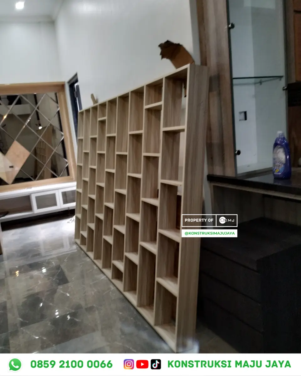 Panduan Memilih Pintu Aluminium Kaca yang Tepat: Ukuran Profil, Ketebalan & Jenis frameless – Aplikasi Sealant Weatherproof di Sekeliling Kusen