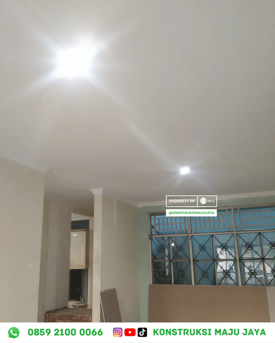 Cara Menghindari Pembengkakan Biaya Jasa Bangun Rumah: Tips RAB Transparan & struktur SNI – Proses Finishing Fasad & Cat Weathershield
