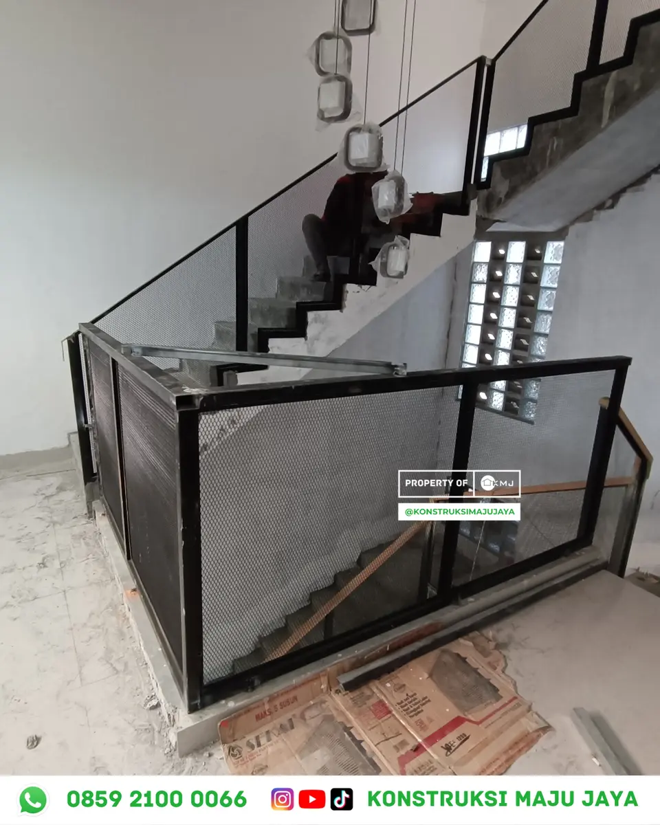 Kenapa Kanopi Minimalis Modern Berstandar fasad rumah Wajib Dipasang di Iklim Tropis seperti Jakarta – Hasil Akhir & Inspeksi Kerapihan Finishing Kanopi Minimalis Modern