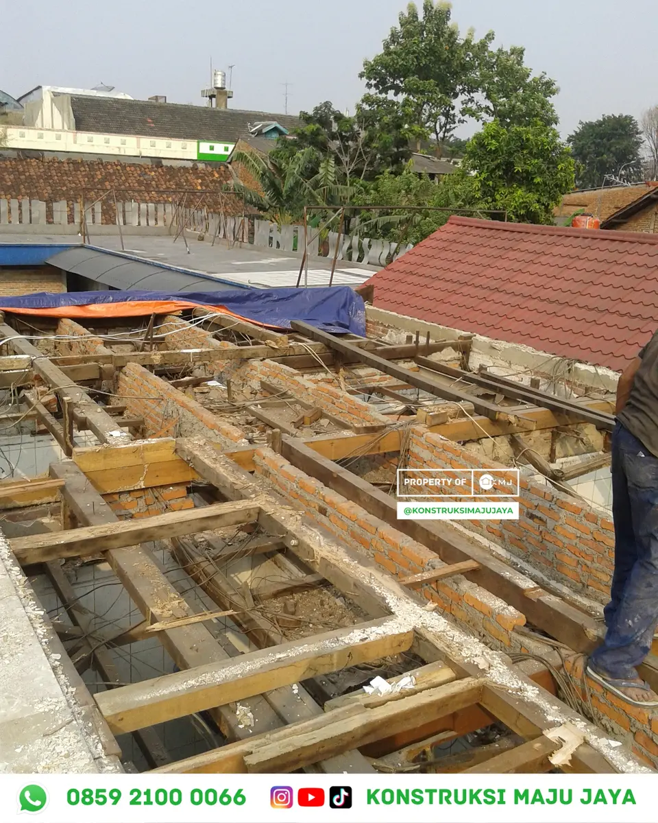 Pintu Aluminium Kaca